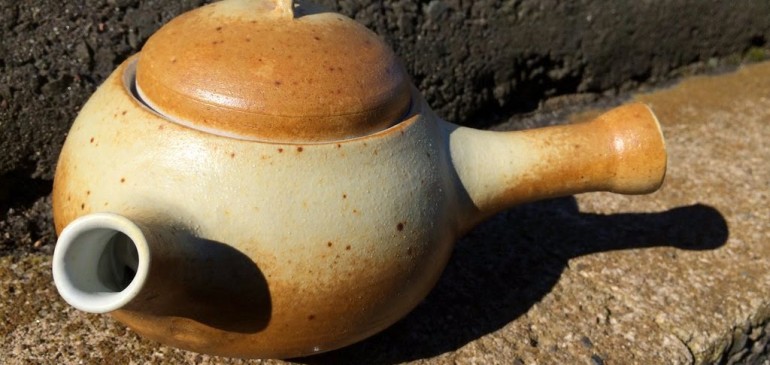 Pottery – Tea pots